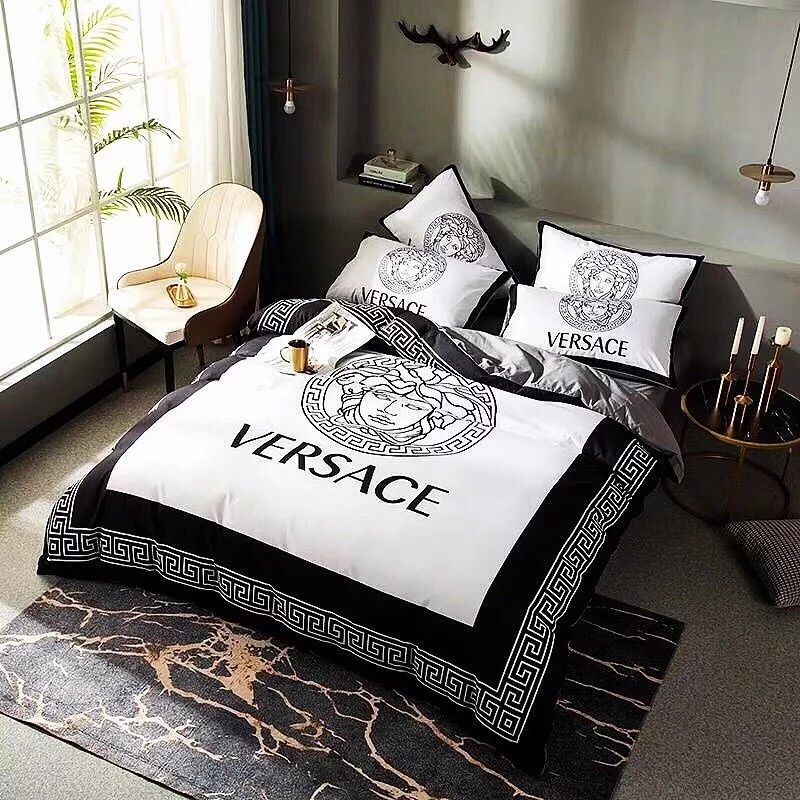 Size: Double Bed size Poly cotton Versace Micro Fabric Brand Bedsheet, For  Home