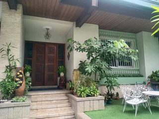 FULLY FURNISHED AND WELL MAINTAINED HOUSE AND LOT FOR SALE IN MAPAYAPA VILLAGE, PASONG TAMO, QUEZON CITY