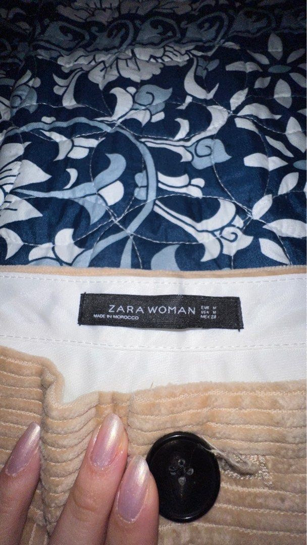 Zara beige corduroy pants (Category: Other Bottoms) located in Quezon City. Submitted by sr_1521 (Listing ID 1233908654, Image 3). Description: Used twice, waist around 28-29 inches Zara size M.