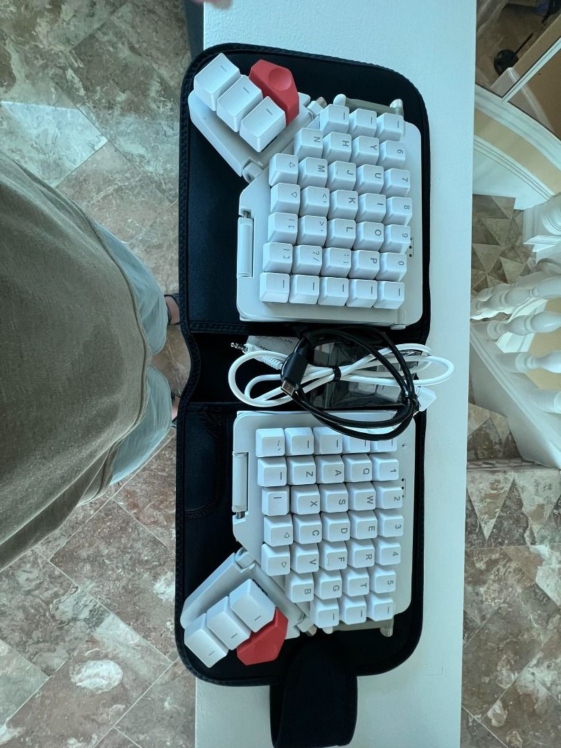 ZSA Moonlander Mark I Ergonomic keyboard on Carousell