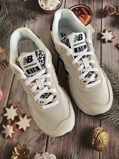 全新 New balance 奶茶色運動鞋（23.5）