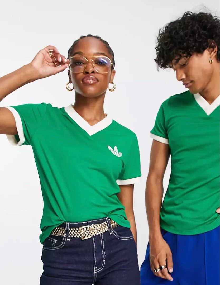 Adidas originals v new arrivals neck t shirt