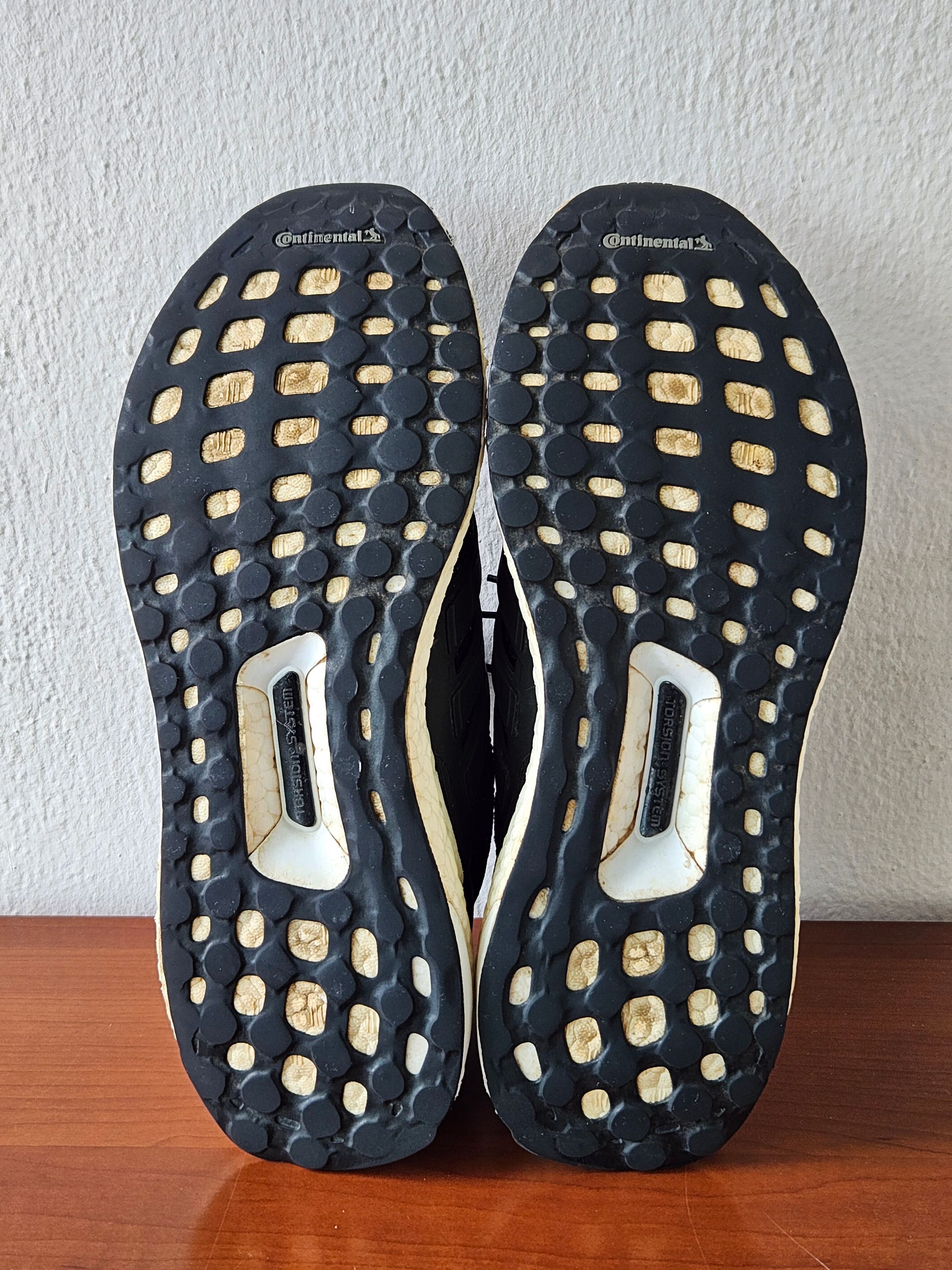 Adidas UltraBoost 4.0 Black White Speckle' (US8.5), Luxury, Sneakers u0026  Footwear on Carousell