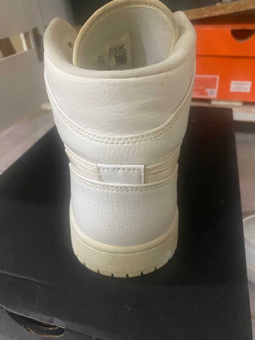 womens all white jordan 1 mid