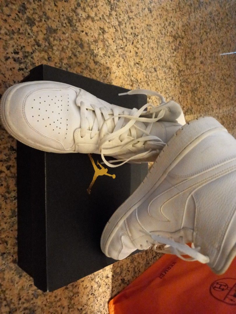 triple white mids