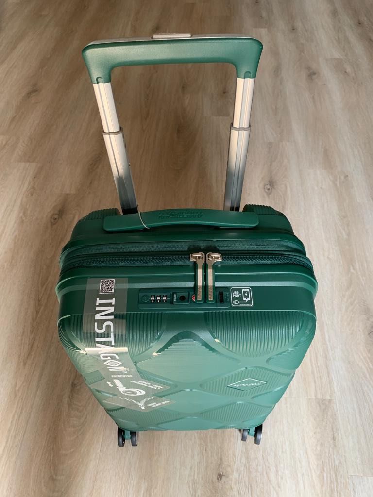American Tourister Instagon Cabin Size, Hobbies & Toys, Travel, Luggage ...