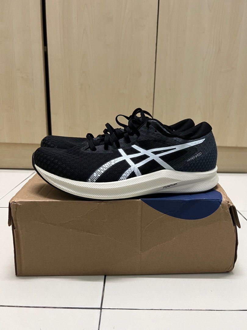 ASICS RUNNING MEN SHOES, Men's Fashion, Footwear, Casual shoes on Carousell
