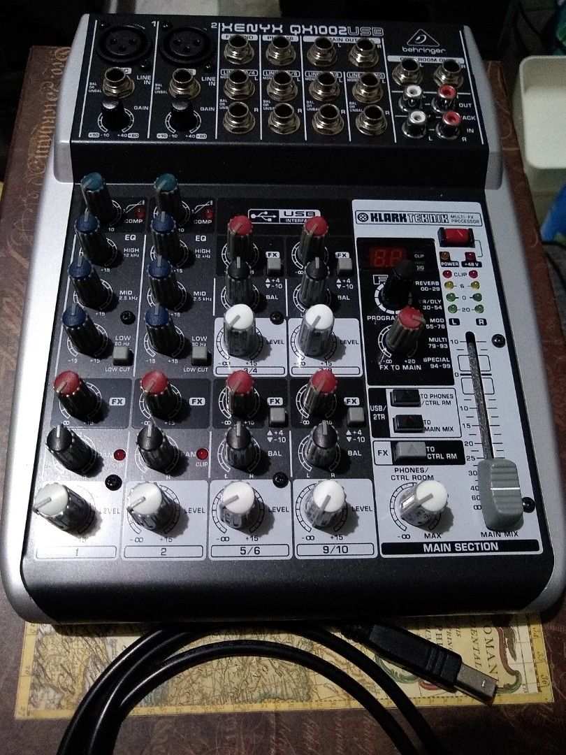 Behringer Xenyx QX1002USB Mixer with USB Interface and Effects, Audio