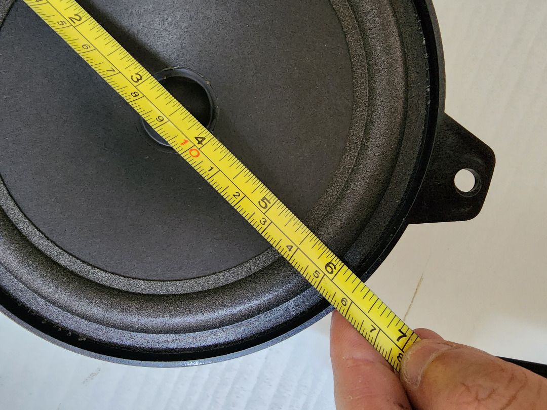 Bmw e46 door speaker size 2025