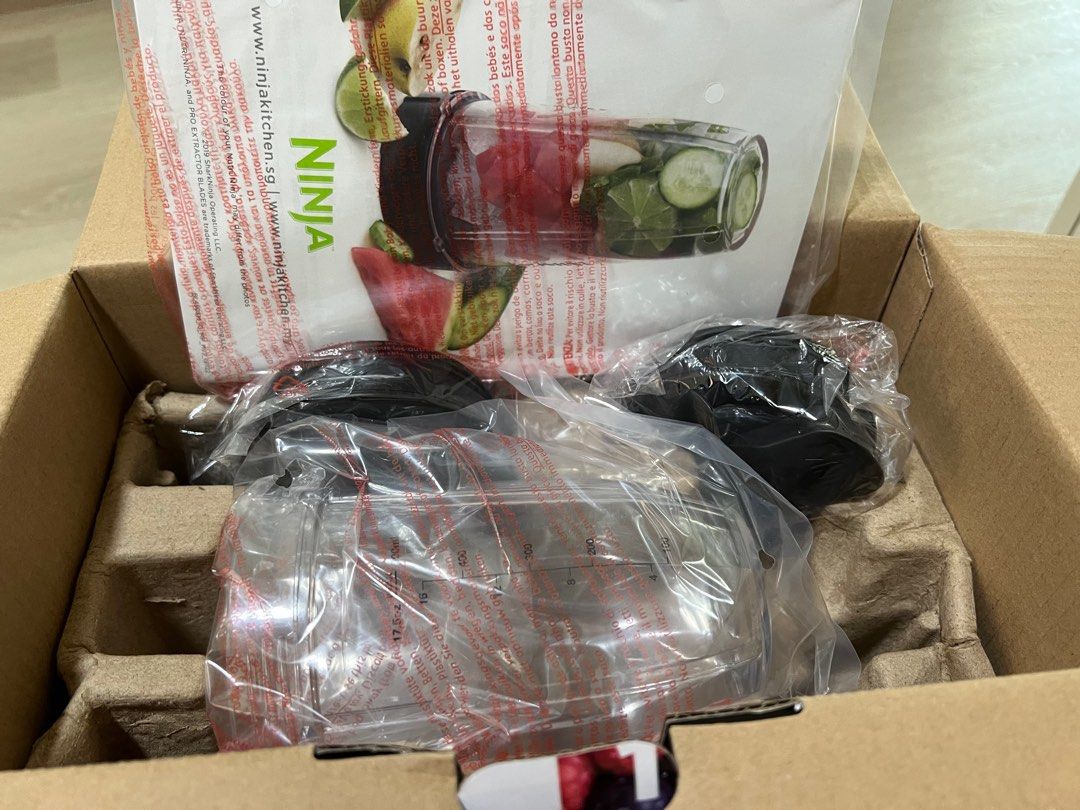 BN NUTRI NINJA BLENDER 900 watts, TV & Home Appliances, Kitchen