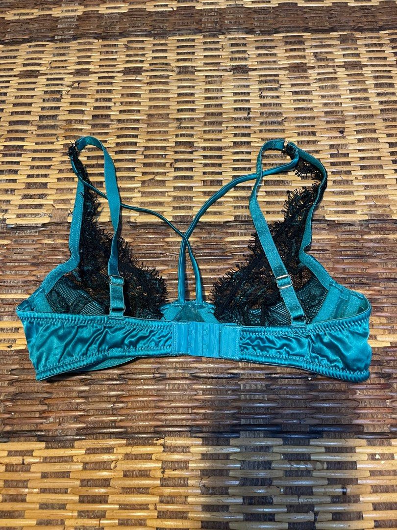 BrasNthings Vamp 32A, Women's Fashion, New Undergarments & Loungewear