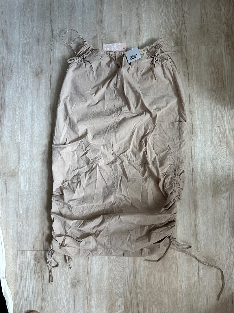 Cargo Skirt Tiger Mist, 女裝, 褲＆半截裙, 裙 Carousell