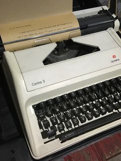 carina 3 olympia typewriter