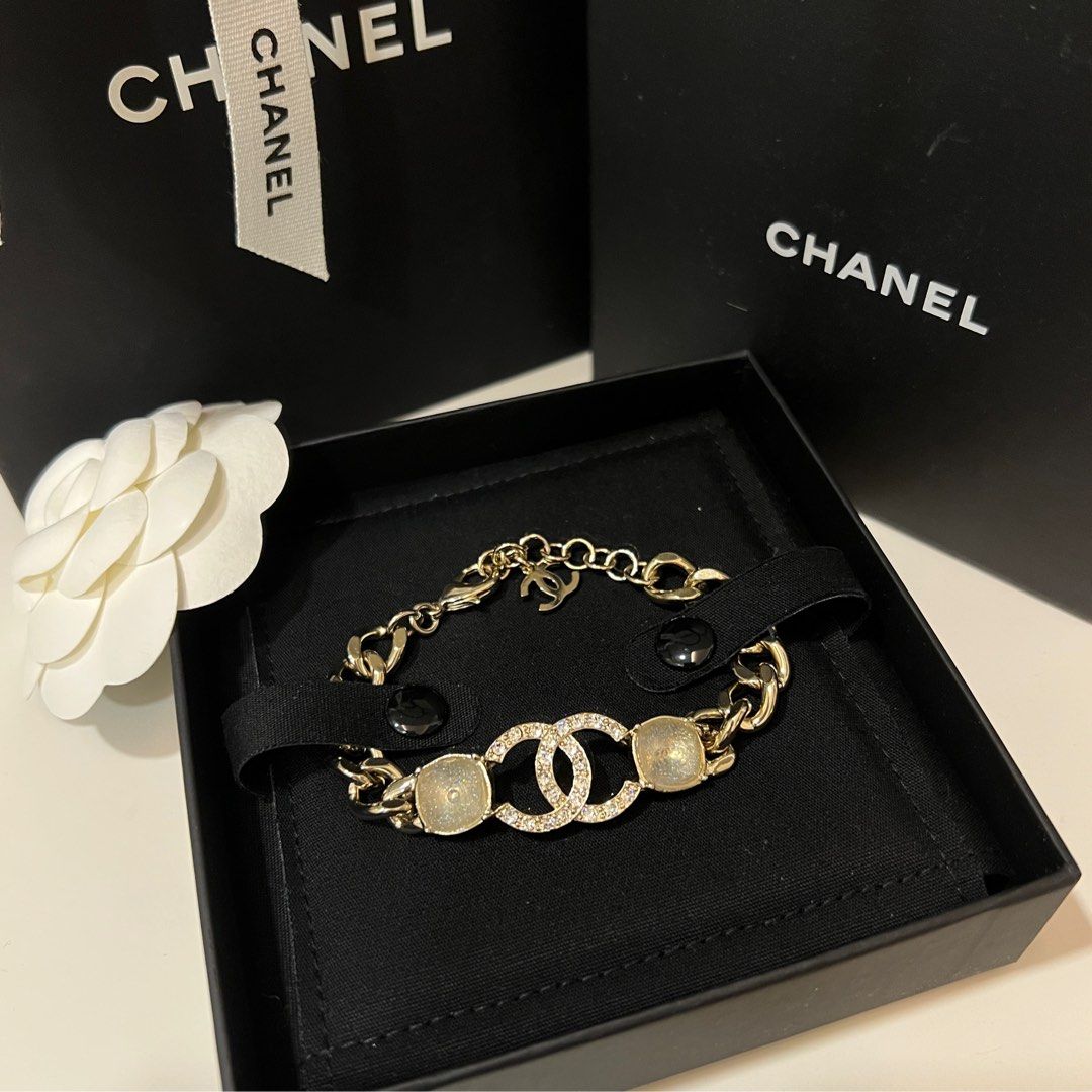 Chanel Bangle Best Price In Pakistan | Rs 1800 | find the best quality of  Jewelry,jewellery , Bracelets, Rings, Neck Less, Earrings, Hairpin, Hand  Cuff, Pendant, Bangles at Wishlistpk.com