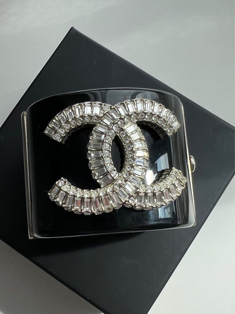 Chanel Vintage Resin Bangle Bracelet  GoldPlated Bangle Bracelets   CHA904412  The RealReal