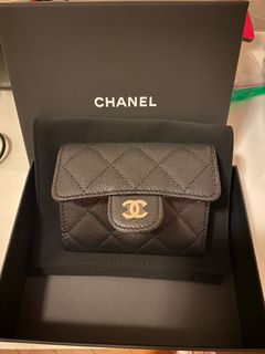 (Category: ) located in . Submitted by emvo.personalshopper_australia (Listing ID 1234192873, Image 1). Description: .