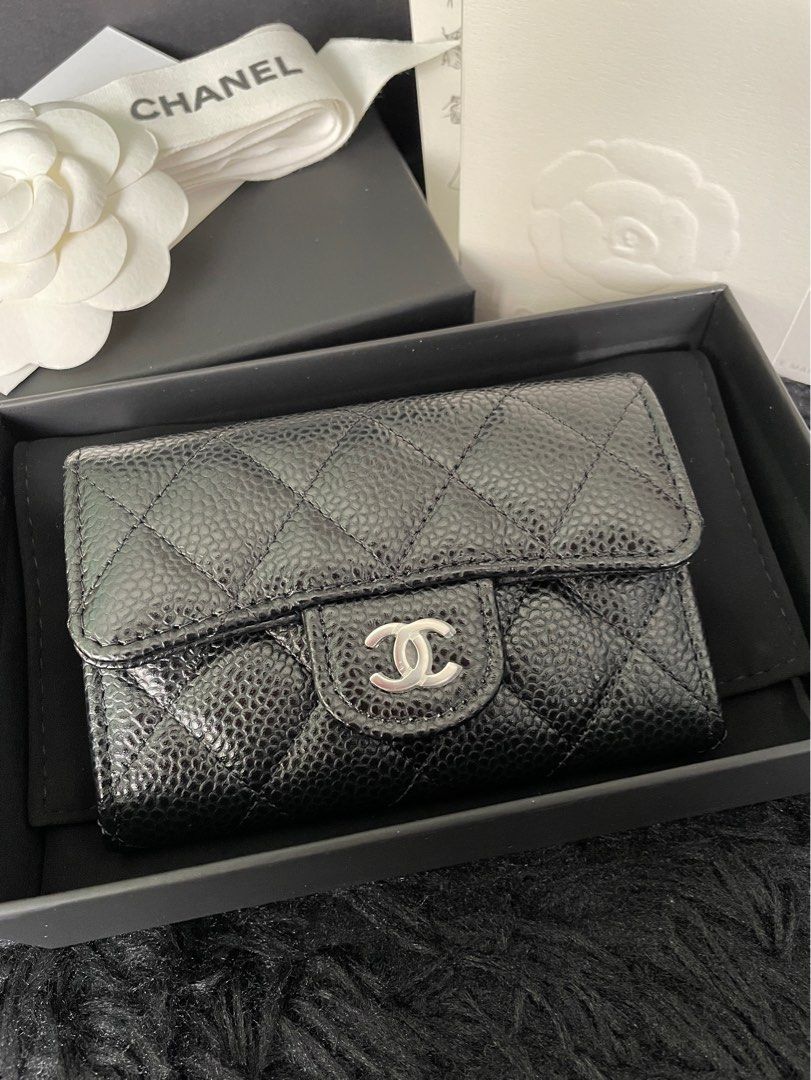 💯Authentic Chanel Caviar Card Holder SHW, Luxury, Bags & Wallets on  Carousell