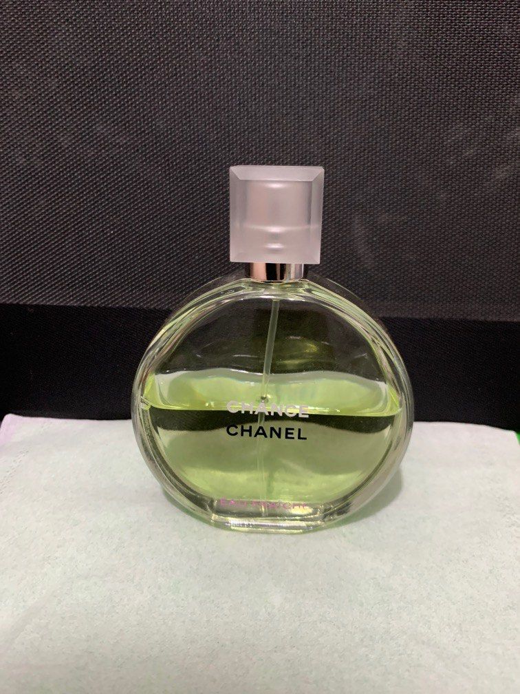 Chanel perfume green 2025 bottle