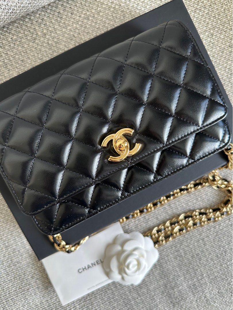 Chanel discount shiny lambskin