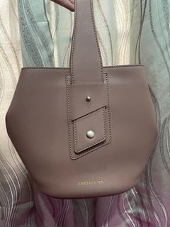 Metrocity mini bucket sling bag, Women's Fashion, Bags & Wallets, Shoulder  Bags on Carousell