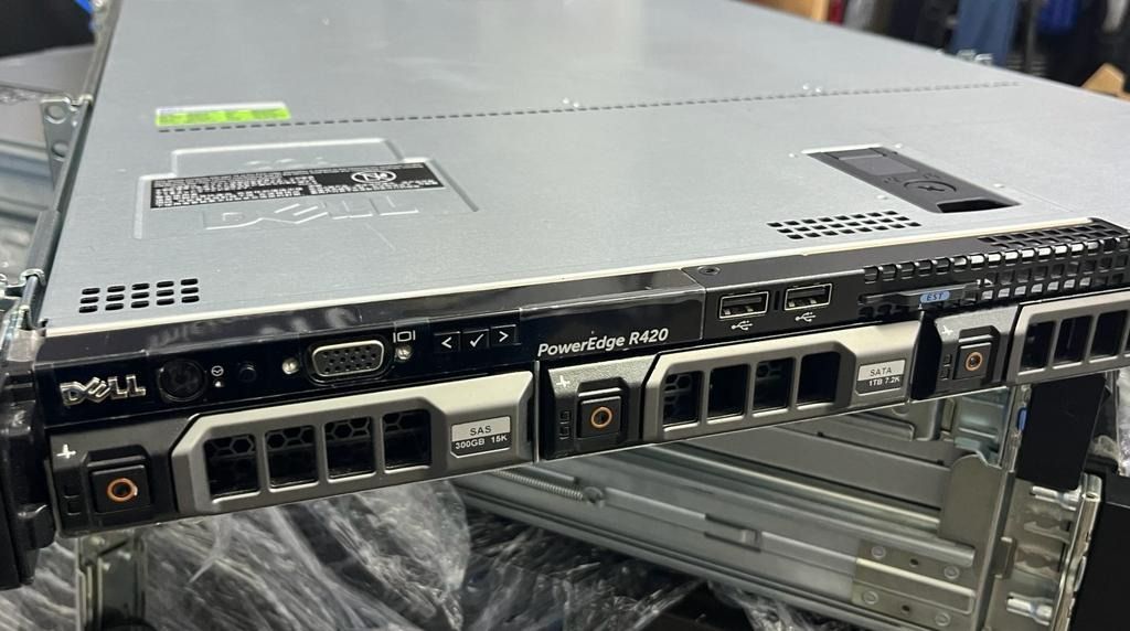 Dell PowerEdge R420 Rack Server Xeon 伺服器, 電腦＆科技, 商務用科技產品 - Carousell