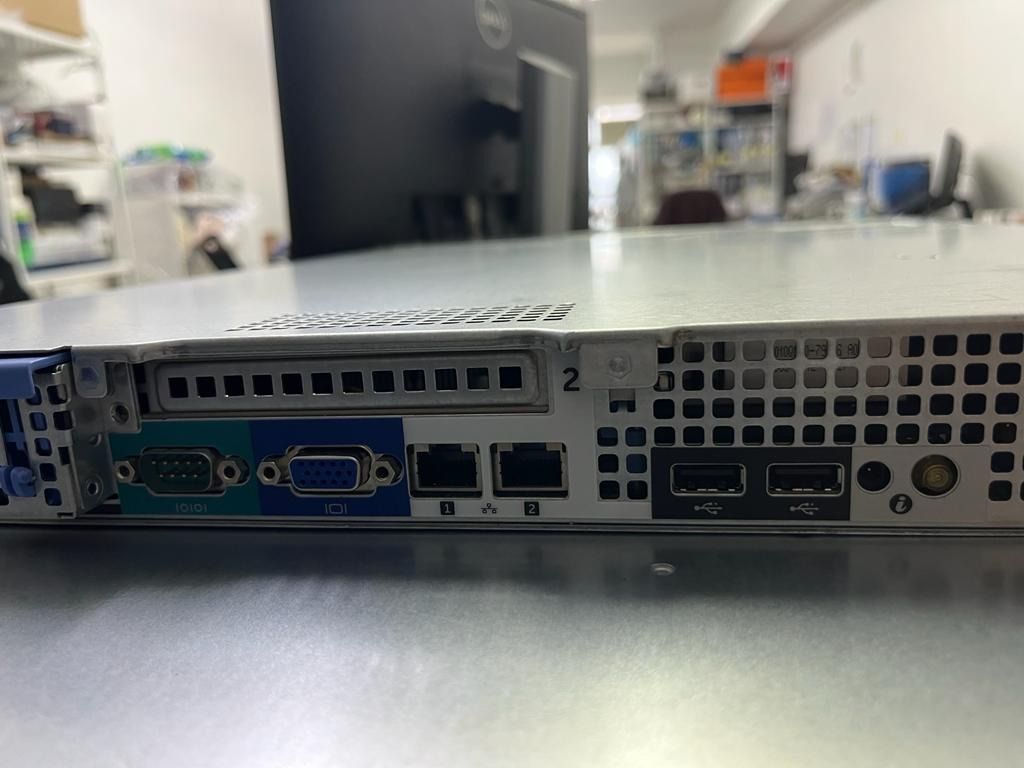 Dell PowerEdge R420 Rack Server Xeon 伺服器, 電腦＆科技, 商務用科技產品 - Carousell