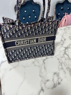 (Category: ) located in . Submitted by weekendsalenyc (Listing ID 1234078486, Image 1). Description: .