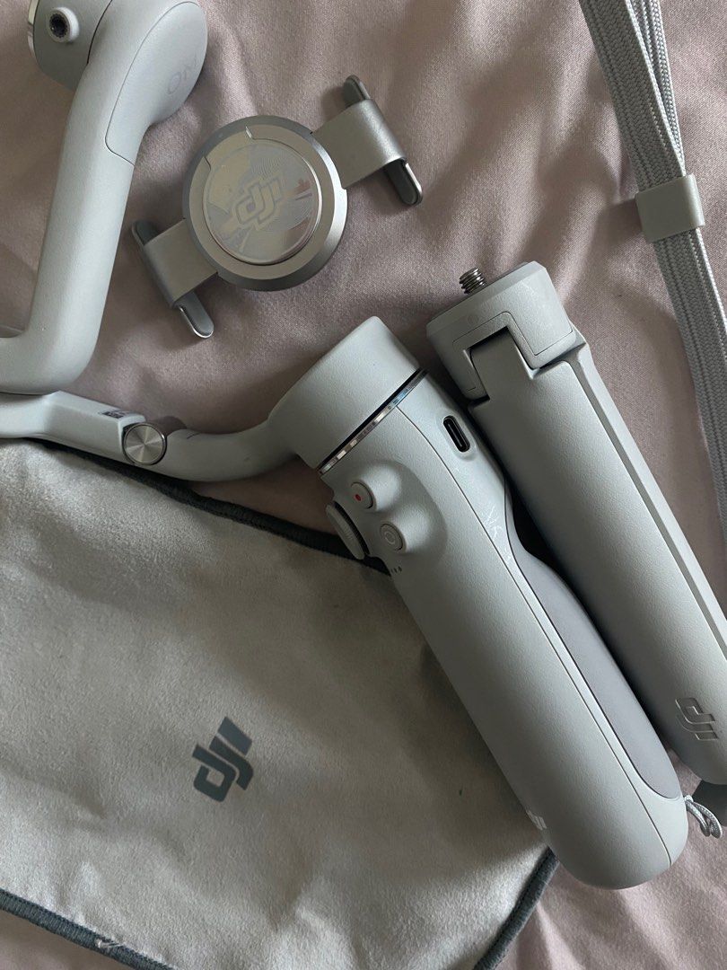 Certified Refurbished DJI OM 5 Foldable Smartphone Gimbal Stabilizer - Athens Gray
