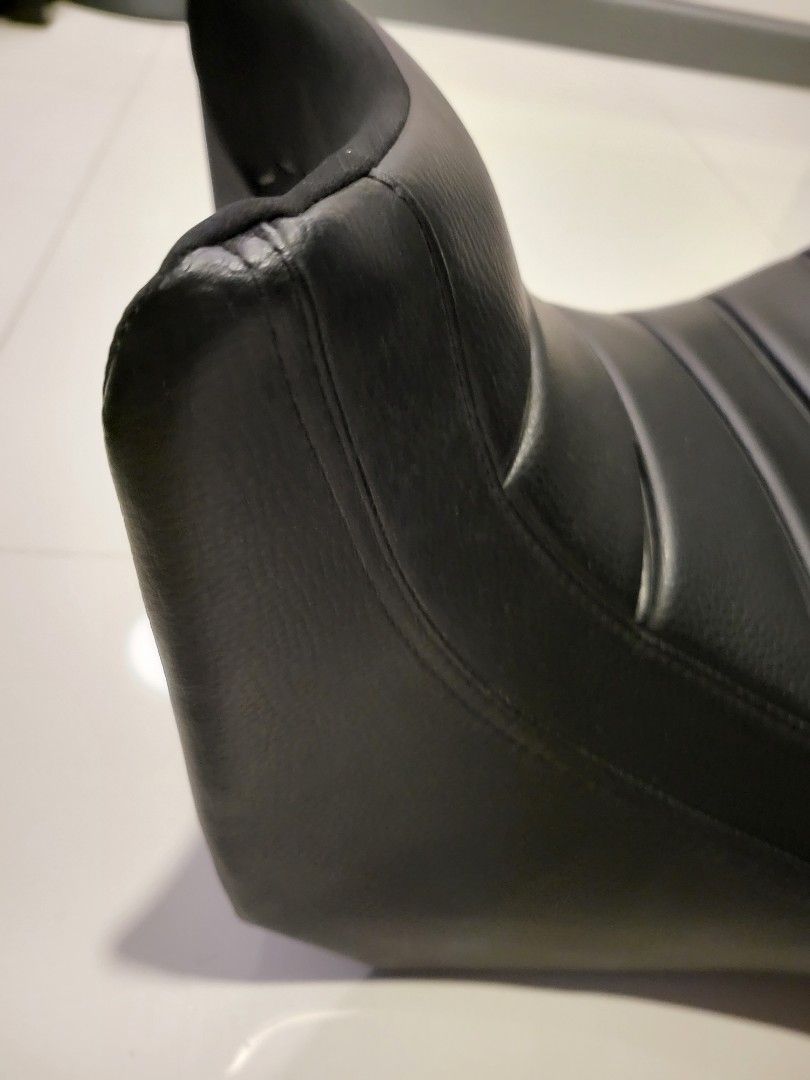 ducati diavel seat