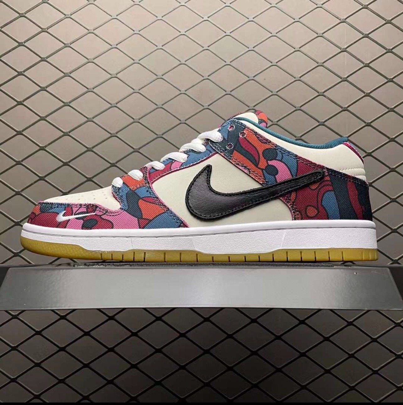 dunk low parra stockx