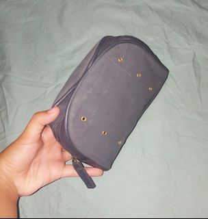 Estee lauder pouch