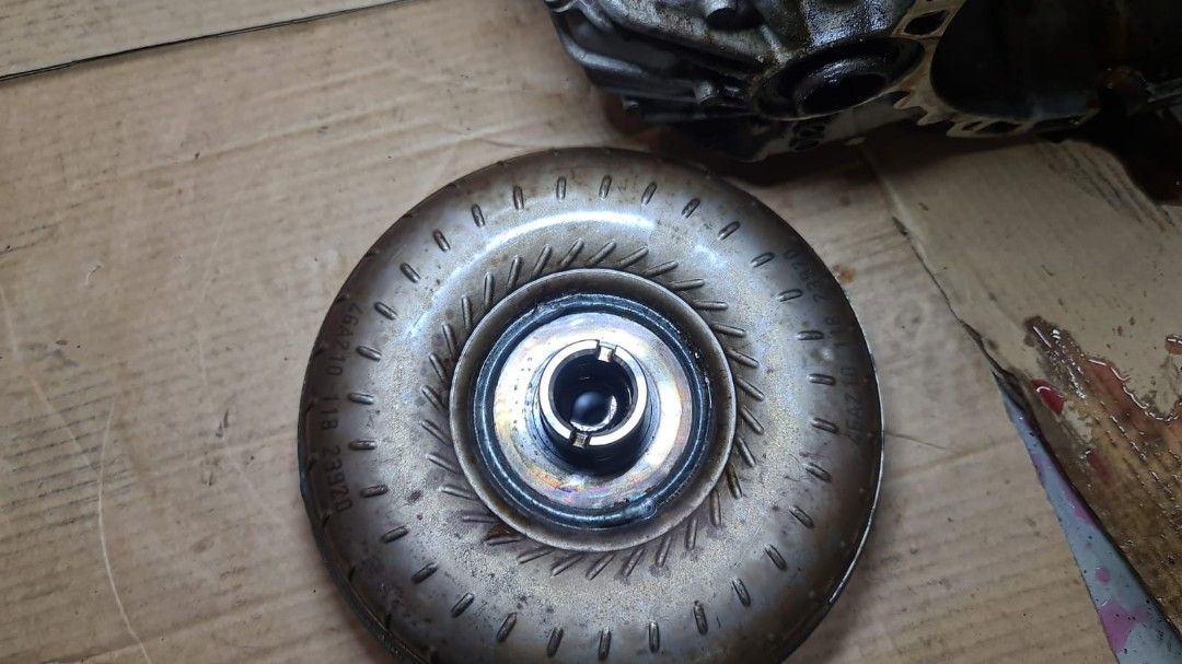 Gear box oil leaking repair, Car Accessories, Car & Services