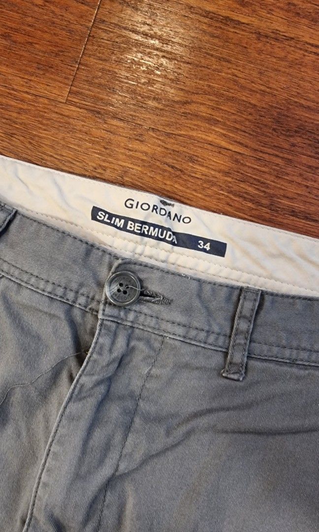 Giordano short jeans in gray - Size medium (Category: Shorts) located in Pasig City. Submitted by rjdecluttering (Listing ID 1234116734, Image 2). Description: Giordano slim Bermuda short jeans In good quality and condition. Last price as posted. Location: Pasig Shipping fee c/o buyer.