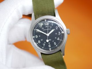 hamilton 9415 33mm manual wind