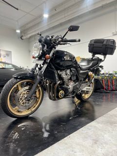 Honda Cb400 Revo