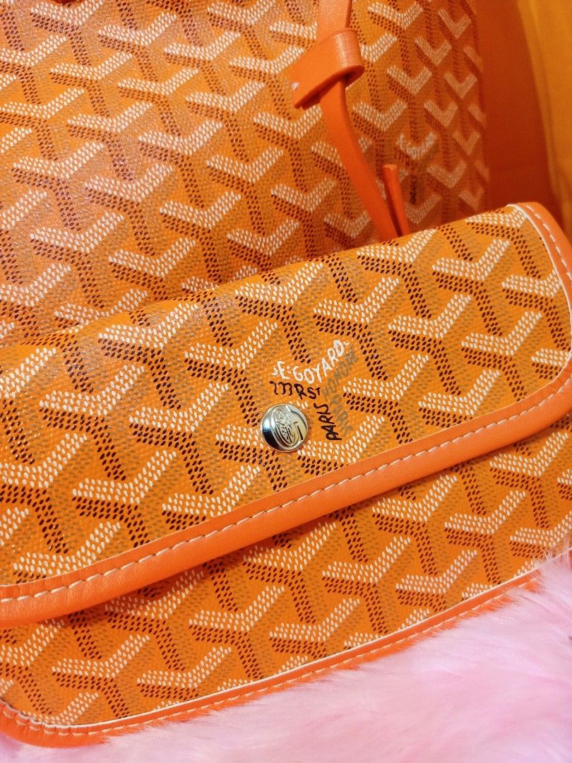 Japan Preloved Goyard (Category: Luxury Bags & Wallets) located in Cebu City. Submitted by day.98 (Listing ID 1234066869, Image 2). Description: selected from japan surplus genuine leather meduim size no flaws coded.