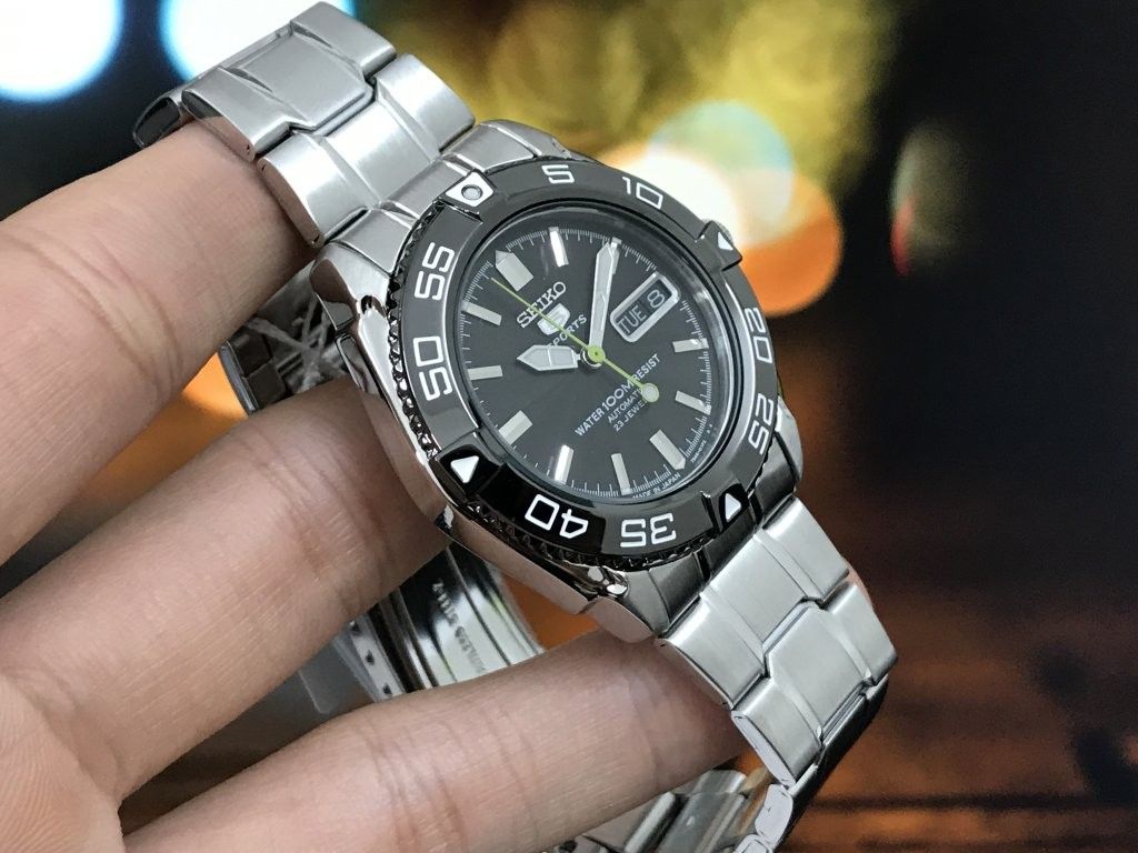 JAPAN MADE Seiko 5 Sports SNZB23 Men s Automatic Black Dial