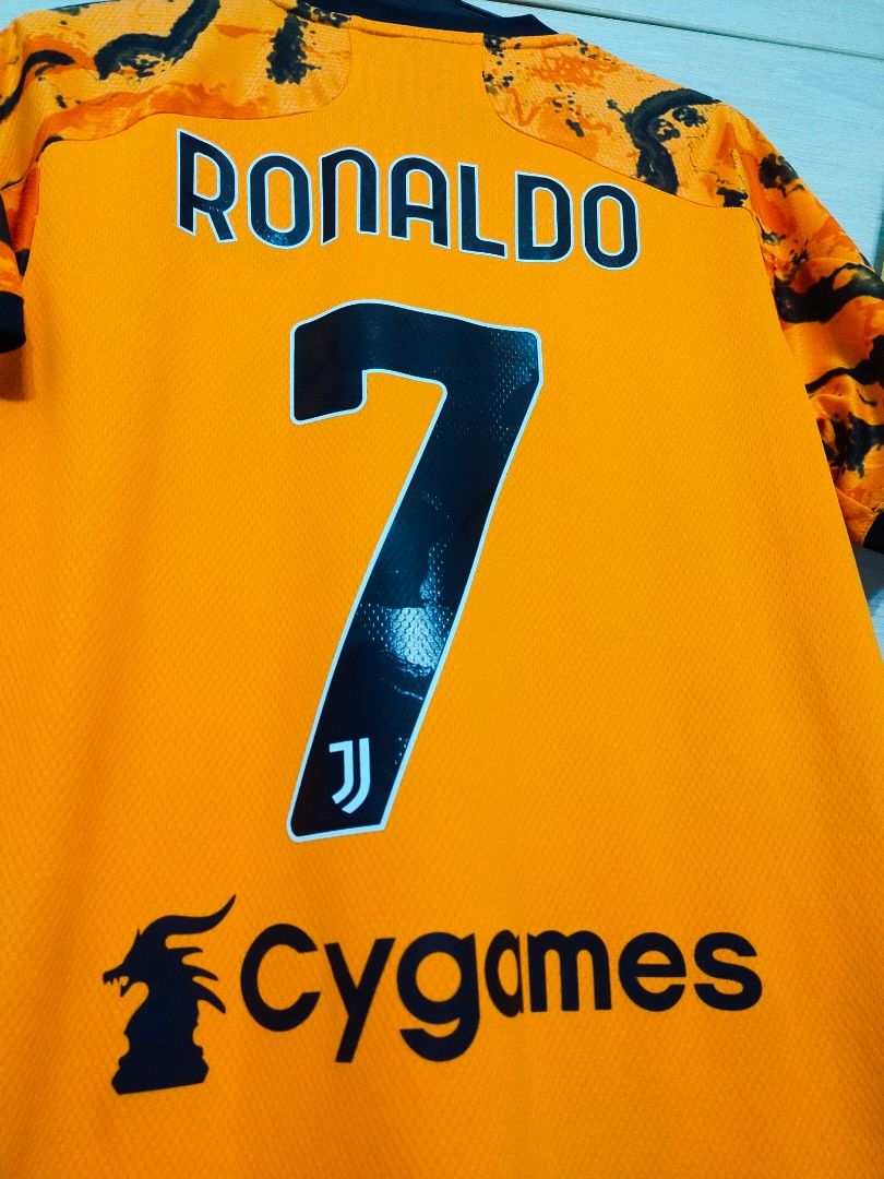 Juventus original shop jersey ronaldo