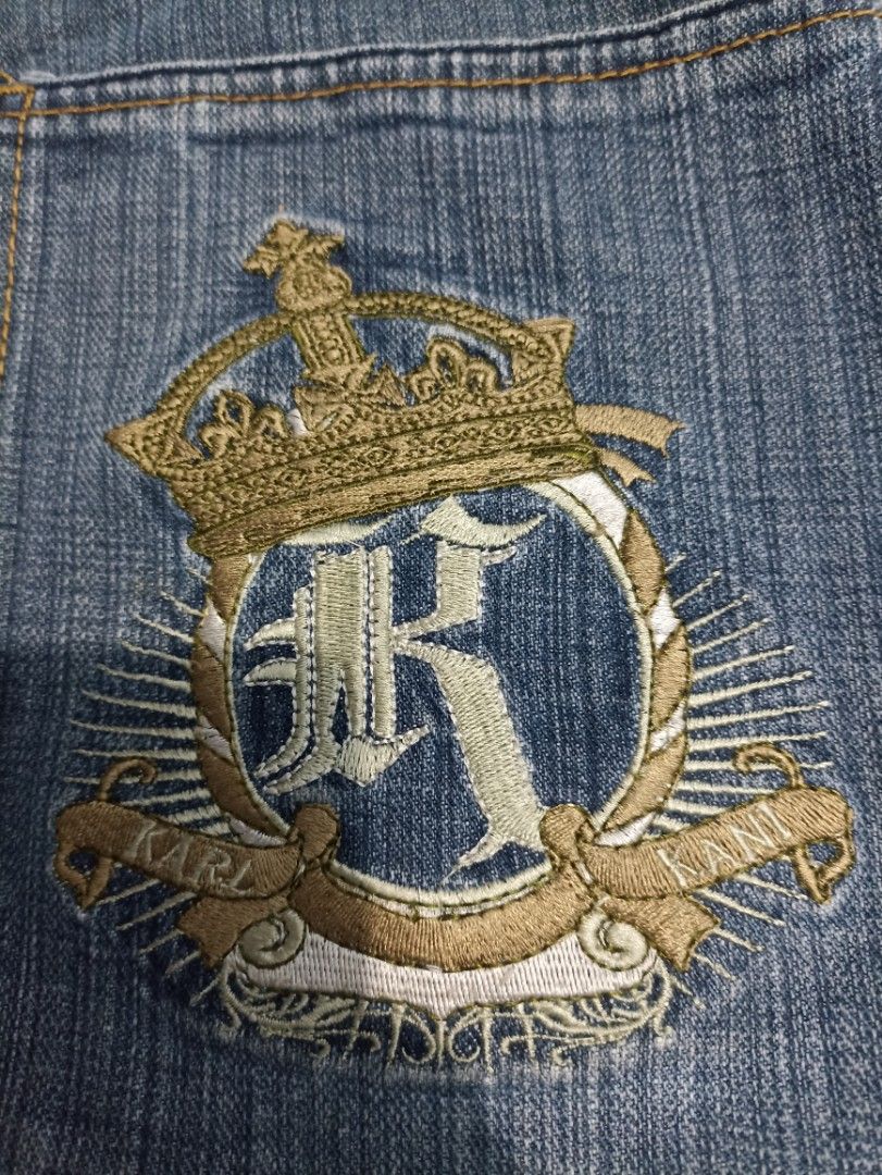 Karl kani (Category: Jeans) located in Pili. Submitted by the_g_thrift (Listing ID 1234185754, Image 3). Description: karl kani jeans size: 34 on tag size: 35 tape measure full length: 43 hem: 10.