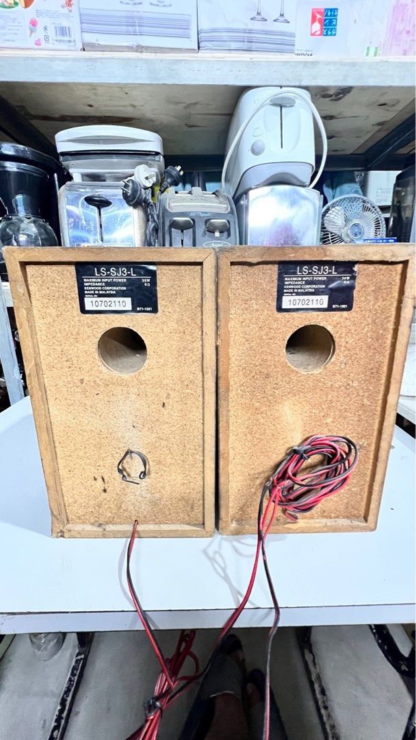 Kenwood speakers (Category: Soundbars, Speakers & Amplifiers) located in Quezon City. Submitted by anythingthriftyph (Listing ID 1234205164, Image 2). Description: Kenwood speakers In working conditon Has a small hole in the cone Japan surplus.