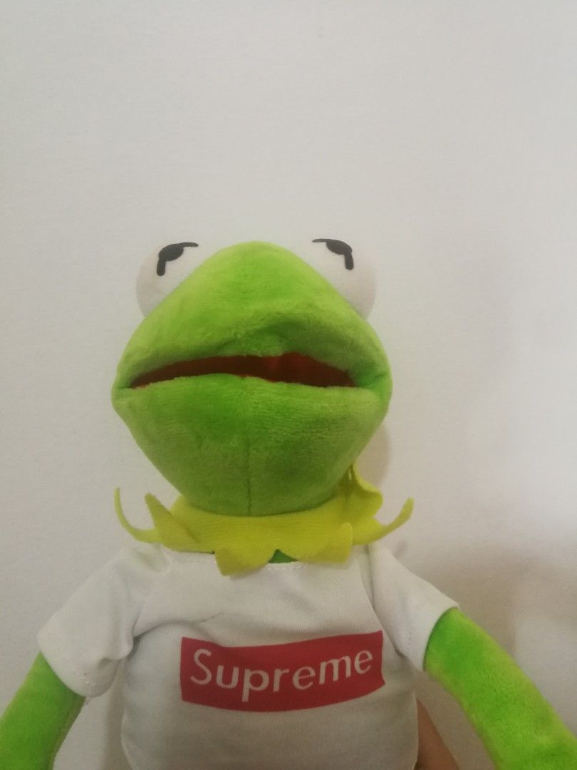 Kermit the frog x supreme plush toy (Category: Plushies & Soft Toys) located in Manila. Submitted by bear.finds88 (Listing ID 1234131171, Image 2). Description: movable hands and feet a decent copy of palm angels kermit.