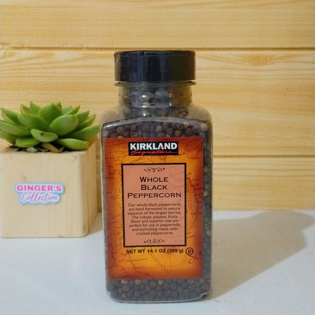 Kirkland Signature Whole Black Peppercorn 14.1 OZ (399 g), Food