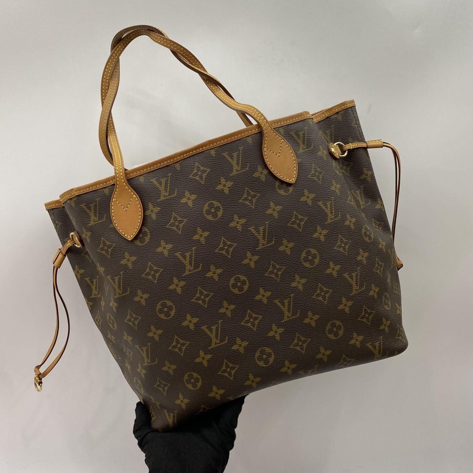 Louis Vuitton Neverfull mm kabuki, Luxury, Bags & Wallets on Carousell