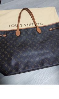 🔥 Authentic LV ON THE GO MM 🔥, Luxury, Bags & Wallets on Carousell