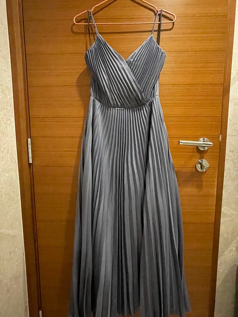 love bonito grey dress Looking for the icon? she's back! Amala Dress Restocked! Shop Now #linkinbio