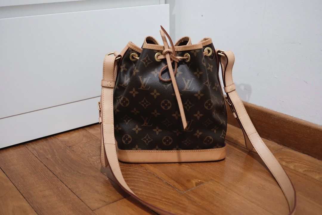 Authentic LV Monogram Canvas Noe PM Bucket Bag, Luxury, Bags & Wallets on  Carousell