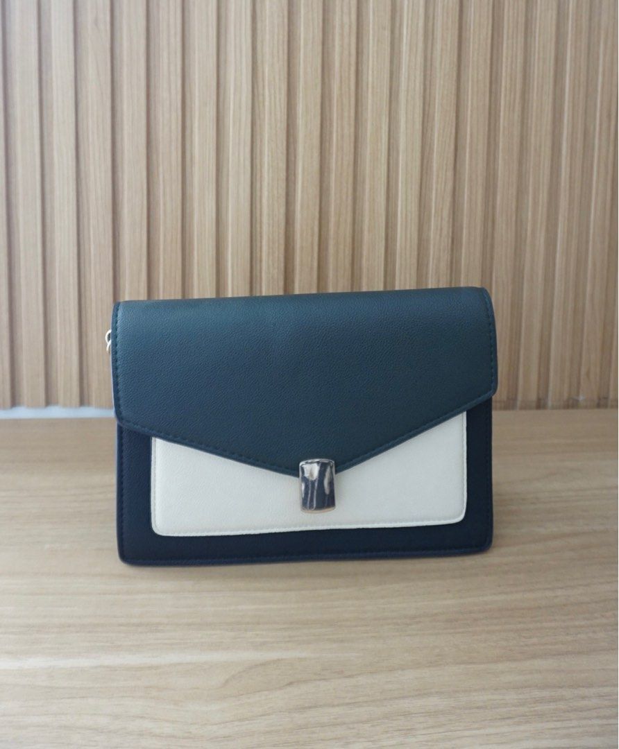 Mango Chain Sling Bag Dark Green, Fesyen Wanita, Tas & Dompet di Carousell