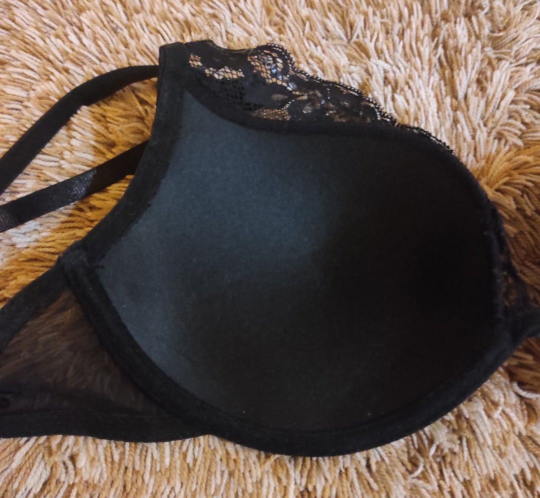 Original (36C) Marilyn Monroe Push-up Bra, Women's Fashion, Undergarments &  Loungewear on Carousell