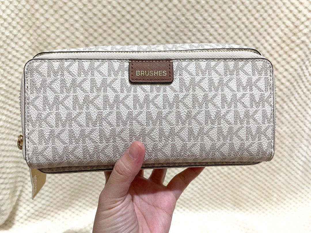 Michael kors cosmetic pouch new arrivals