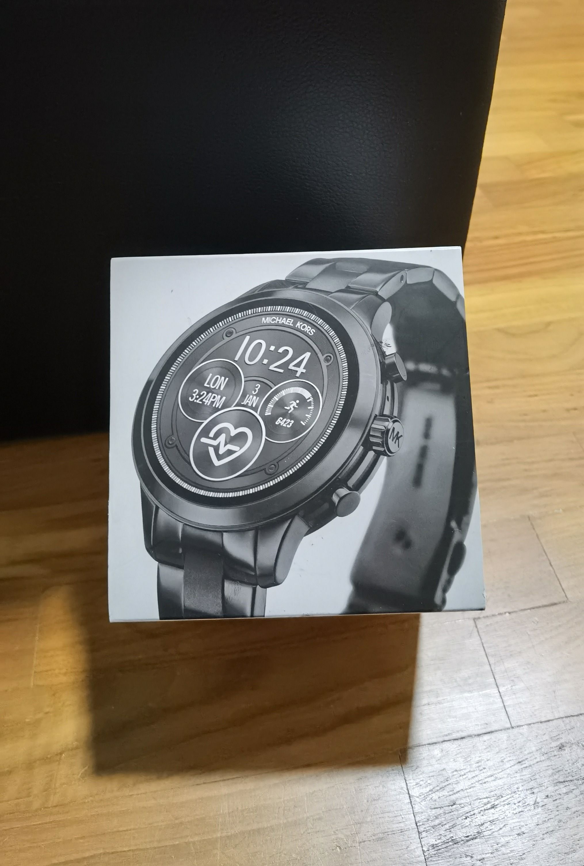 Marc kors smartwatch new arrivals